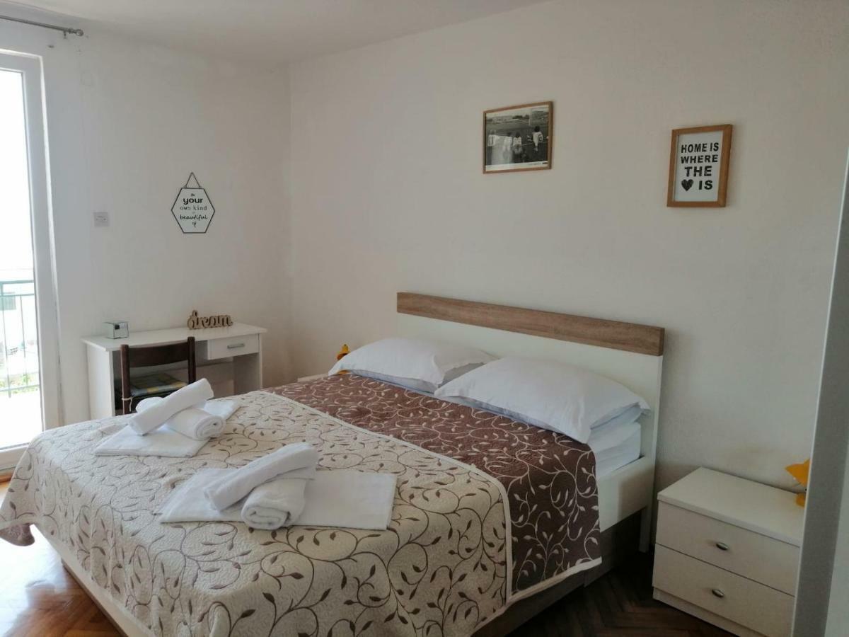 Apartmani Gareljic Podgora Chambre photo